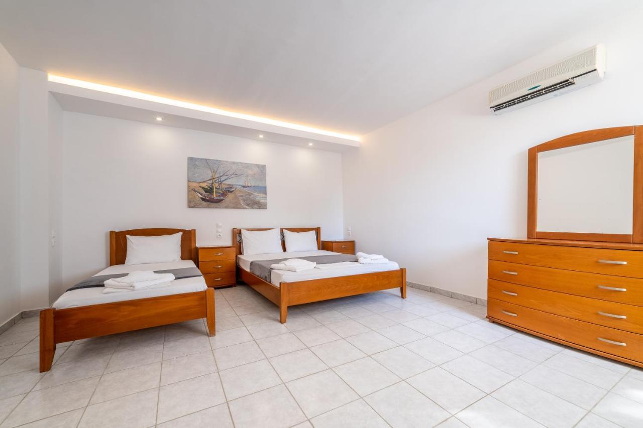 Hotel Azzurro à Paleros Extérieur photo