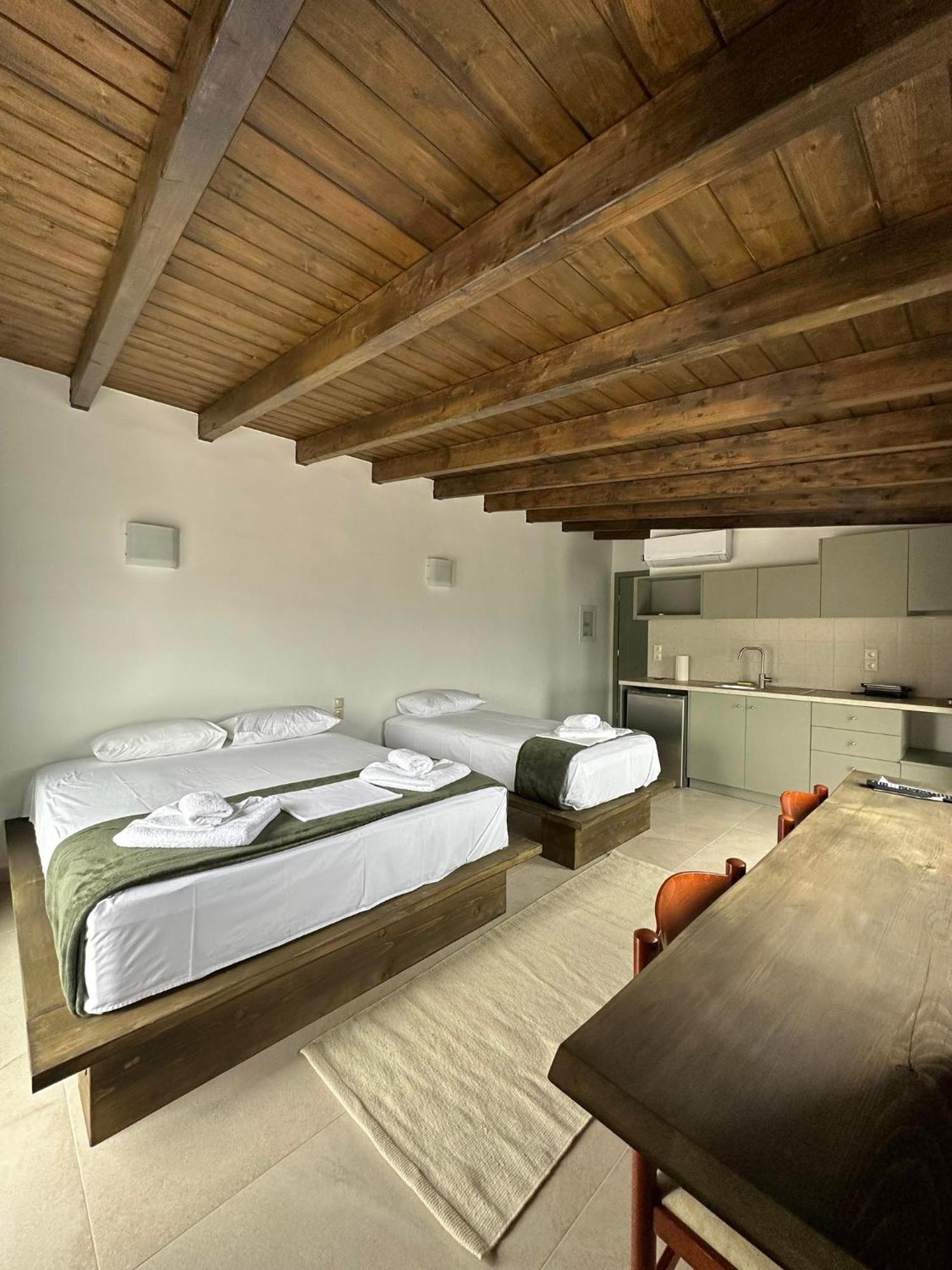 Hotel Azzurro à Paleros Extérieur photo