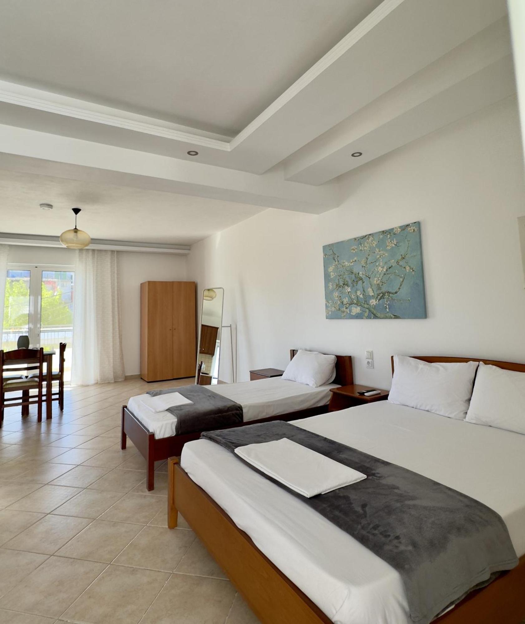 Hotel Azzurro à Paleros Extérieur photo