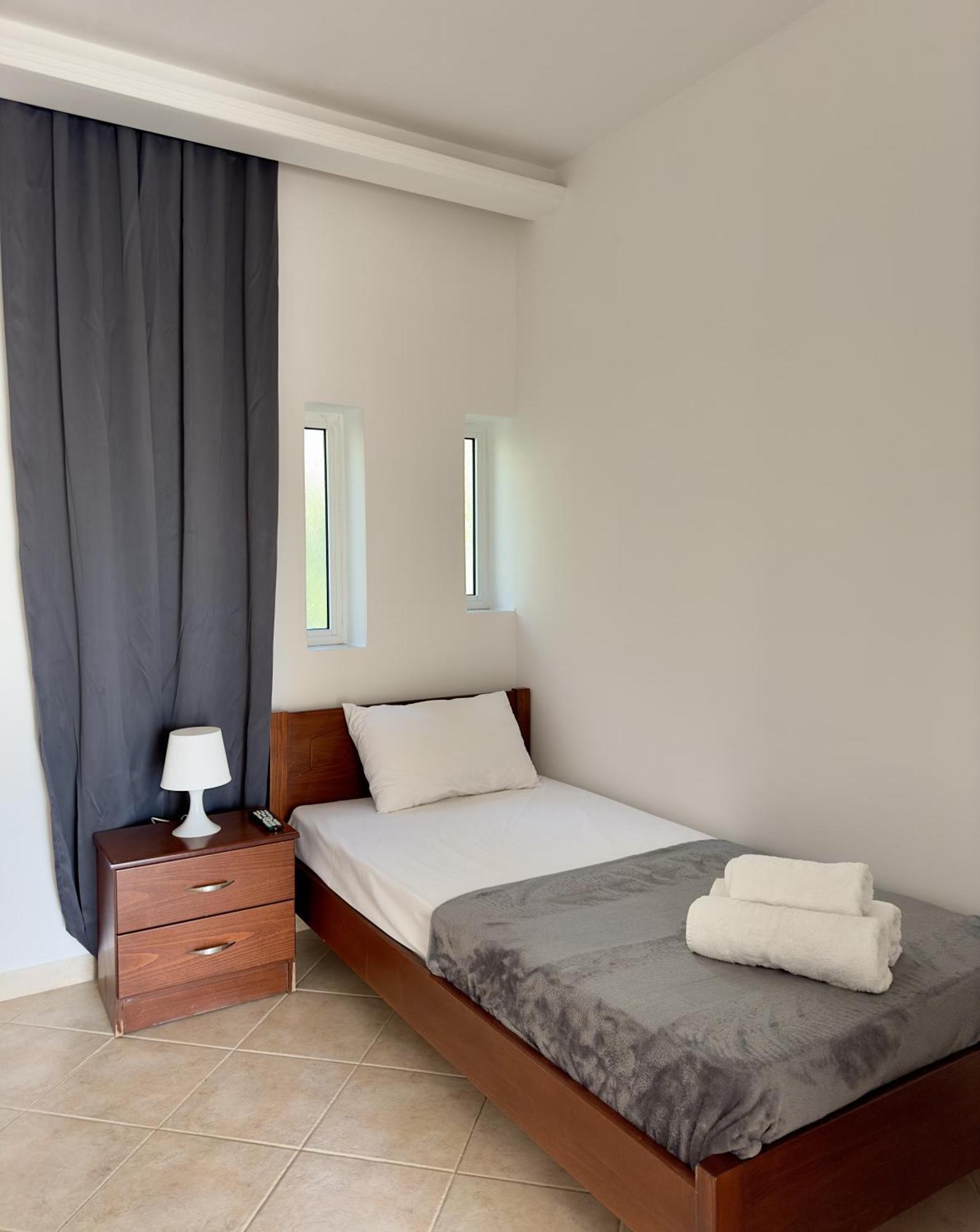 Hotel Azzurro à Paleros Extérieur photo